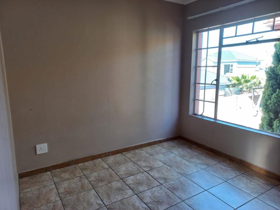 2 Bedroom Property for Sale in Potchefstroom Rural North West